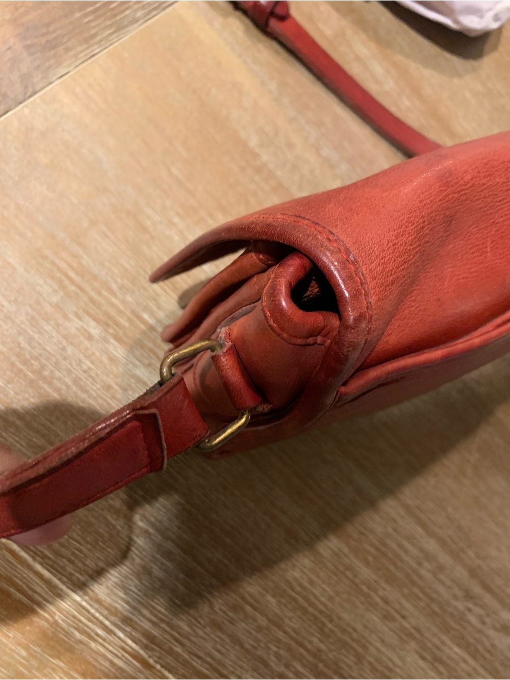 Rare vintage Coach Red Leather Crossbody  Bag with Turn-Lock - Picture 8 of 15